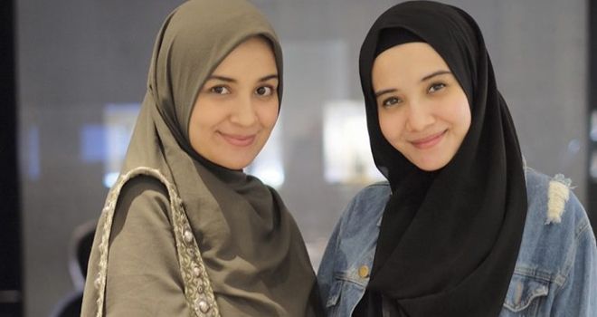 Shireen Sungkar dan Zaskia Sungkar.