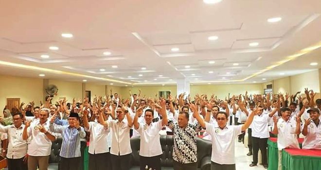 Sebanyak 276 tim pemenangan tingkat desa se Kabupaten Tanjung Jabung Barat dikumpulkan pada Sabtu (8/2) kemarin dan dilantik.