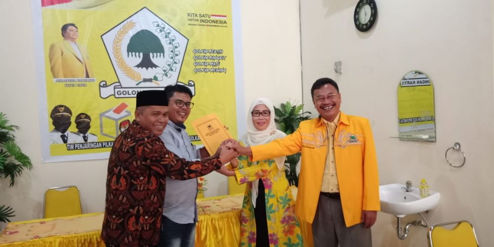 Utus Tim Pemenangan, Safrial dan Usman Ermulan Ikut Daftar Penjaringan Golkar.