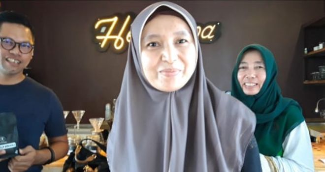 Istri mendiang Mantan Gubernur Jambi Zulkifli Nurdin (ZN), Ratu Munawarroh.