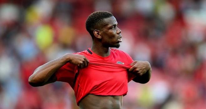 Gelandang Manchester United Paul Pogba saat membela timnya di Premier League. 