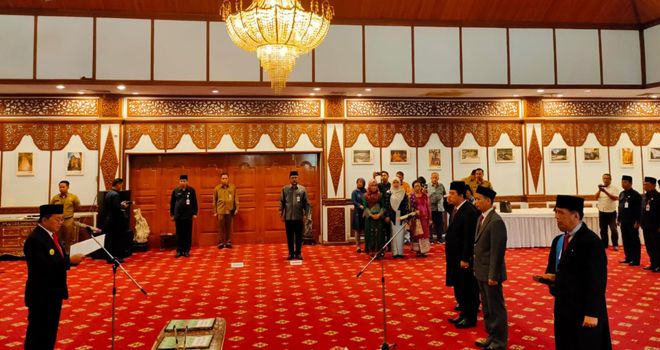 Pelantikan Tiga Pejabat Baru Pemprov Oleh Gubernur Jambi.