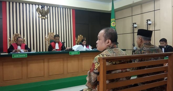  Elhelwi Mengaku jika mengembalikan uang yang diterima sebesar Rp 925 juta.
