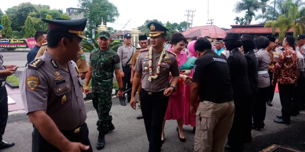 AKBP Havid saat tiba di Mapolres Tebo.


