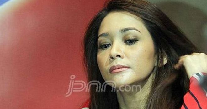 Penyanyi Maia Estianty.