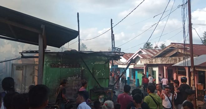 kebakaran di kawasan padat penduduk kembali terjadi, kali ini terjadi di kawasan payo sigudang. Jumat (28/2).