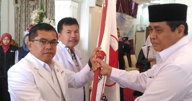 Hermendizal Dilantik Sebagai Ketum dan Boy Edwar Sebagai Ketua DK PMI Kerinci Periode 2019-2024.