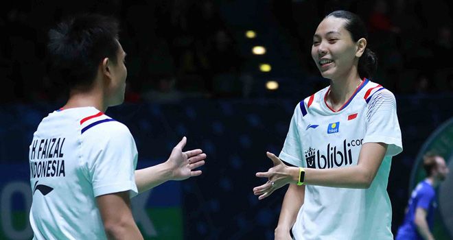 Hafiz Faizal dan Gloria Emanuelle Widjaja. 