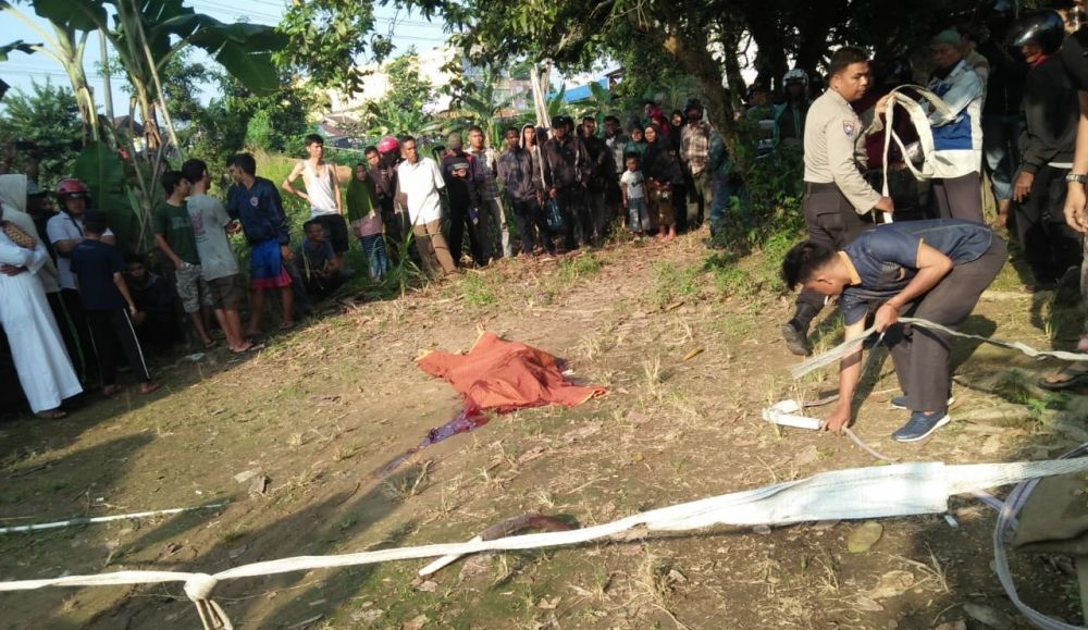 Warga Kumpe Tewas Dibacok Dengan Eggrek oleh Tetangganya.