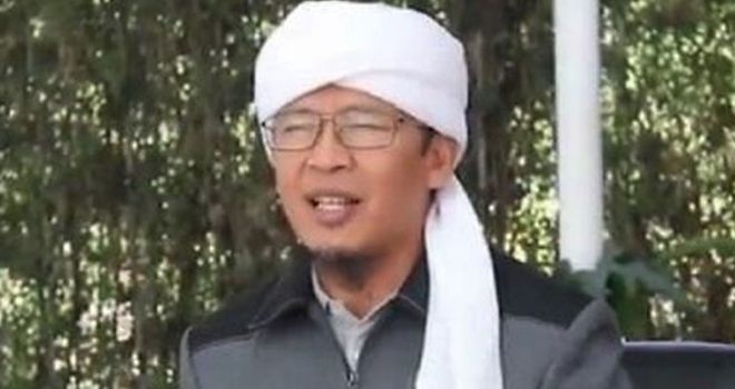 KH Abdullah Gymnastiar atau yang akrab disapa Aa Gym.
