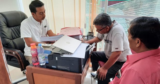 Berkas kasus tiga tersangka kasus dugaan korupsi pembagunan gedung auditorium UIN STS Jambi dilimpahkan ke Kejaksaan Negeri Muaro Jambi.

