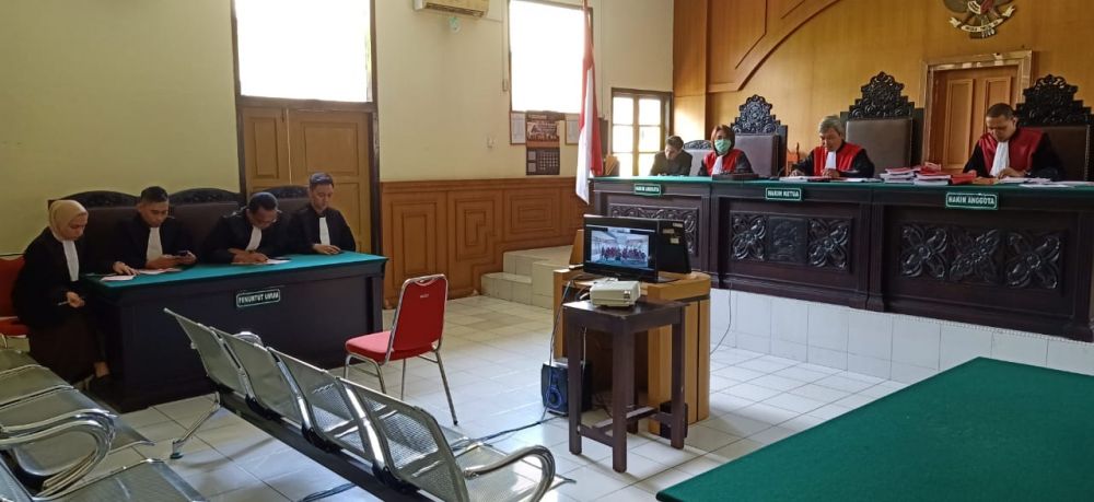 Sidang Karhutla PT Reki Digelar Online.
