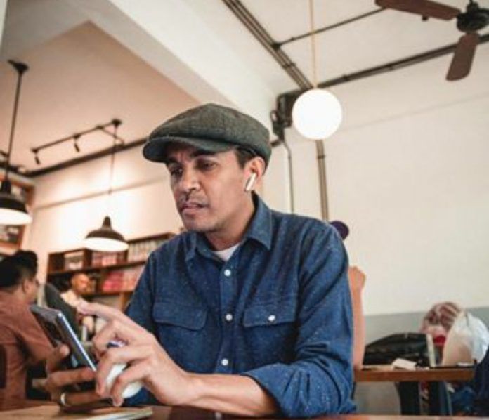 Penyanyi Glenn Fredly.