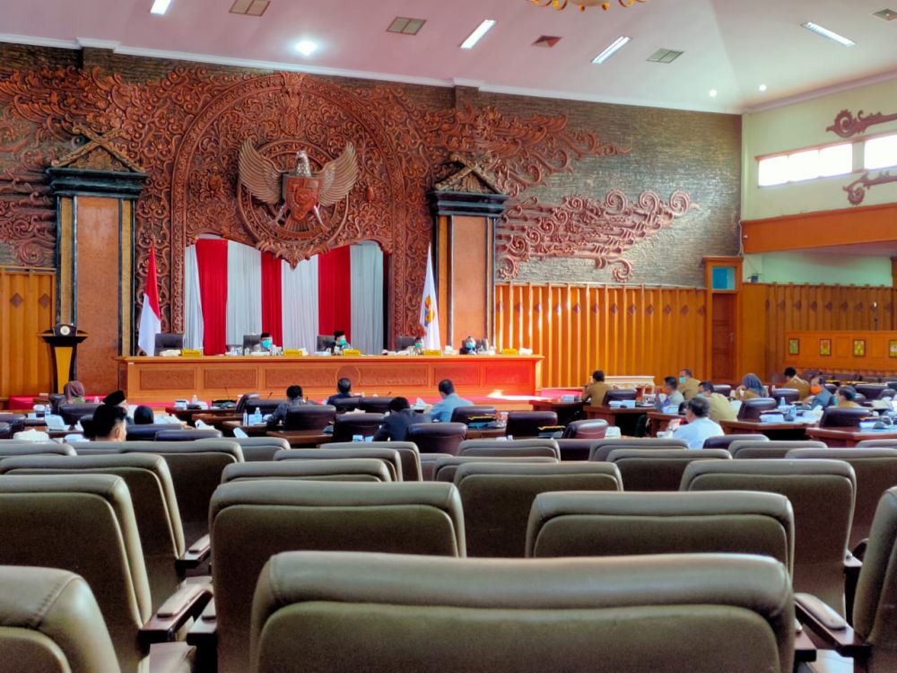 Pemprov Jambi dan DPRD Provinsi Jambi menyepakati pengangaran utama anggaran (recofusing) APBD 2020 untuk penanganan virus corona. 