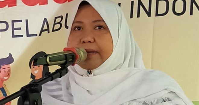 Bupati Muaro jambi Hj. Masnah Busro.