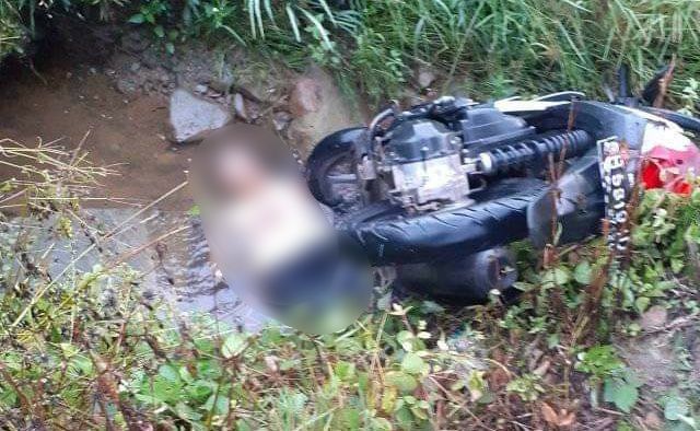 Jasad korban saat ditemukan oleh warga Jumat pagi (1/4).