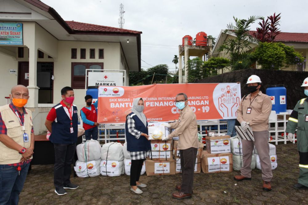 SKK Migas-PetroChina Serahkan Bantuan Covid-19 di Tanjung Jabung Timur
