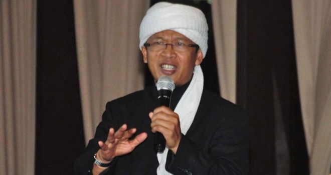Dai kondang KH Abdullah Gymnastiar atau akrab disapa Aa Gym.