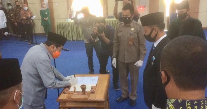 Wako AJB Resmi Lantik Alpian Sebagai Pj Sekda Kota Sungai Penuh.