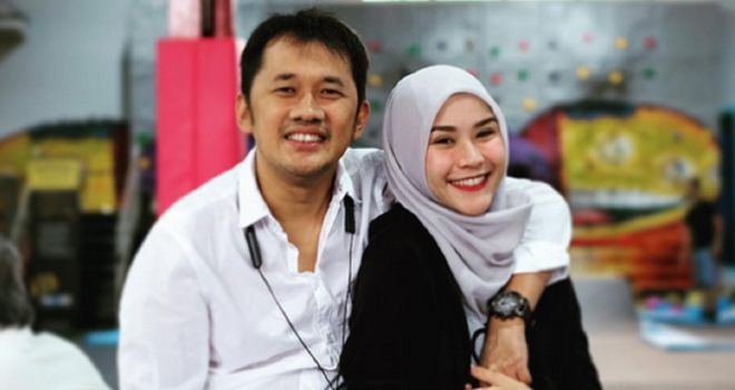 Hanung Bramantyo dan Zaskia Adya Mecca. 
