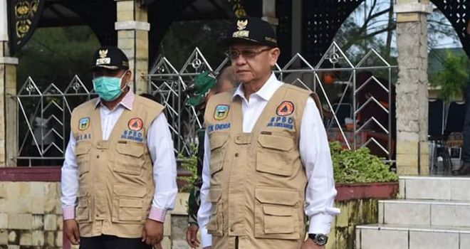 Pemkab Sarolangun menggelar apel siaga terpadu dalam operasi pendisiplinan protokol kesehatan di lapangan gunung kembang.