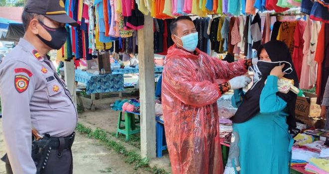 Gugus tugas Covid-19 Kabupaten Muarojambi akhirnya merilis hasil Rapid Test terhadap 138 orang pedagang yang berjualan di Pasar Unit 1 Sungai Bahar.