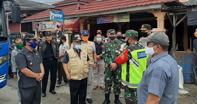 Turun ke pasar semurup.