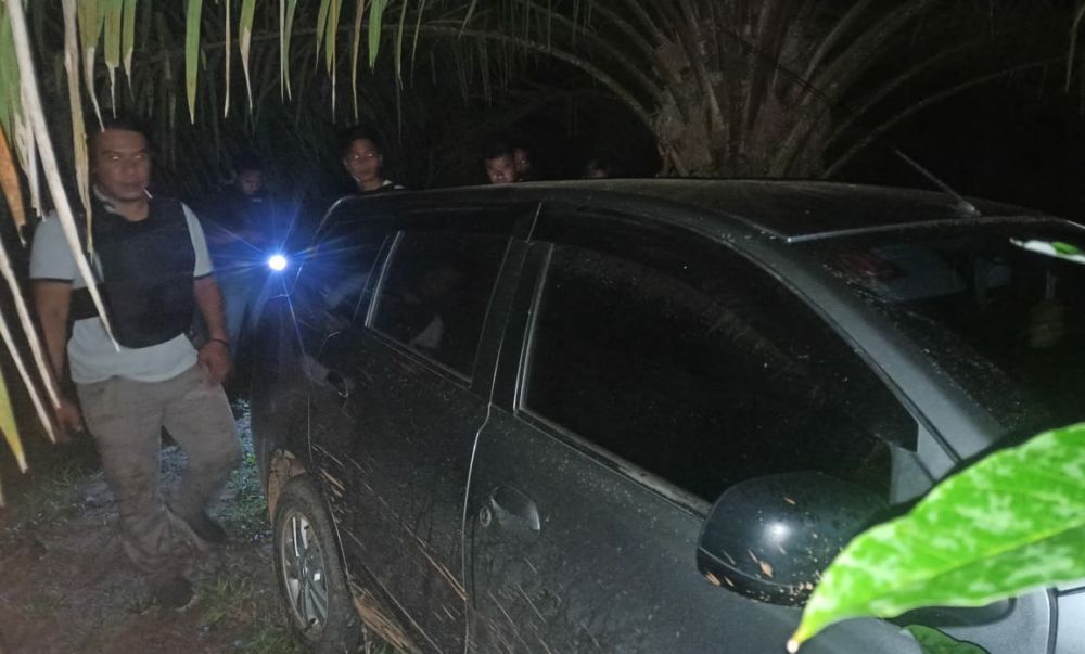 Kawanan Rampok Beraksi di Mestong, Mobil ditinggal di Kebun Sawit
