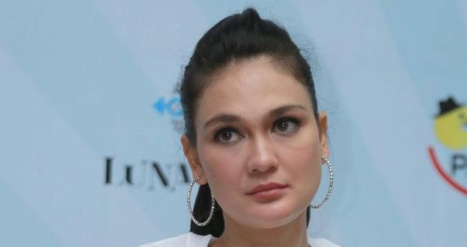 Luna Maya.