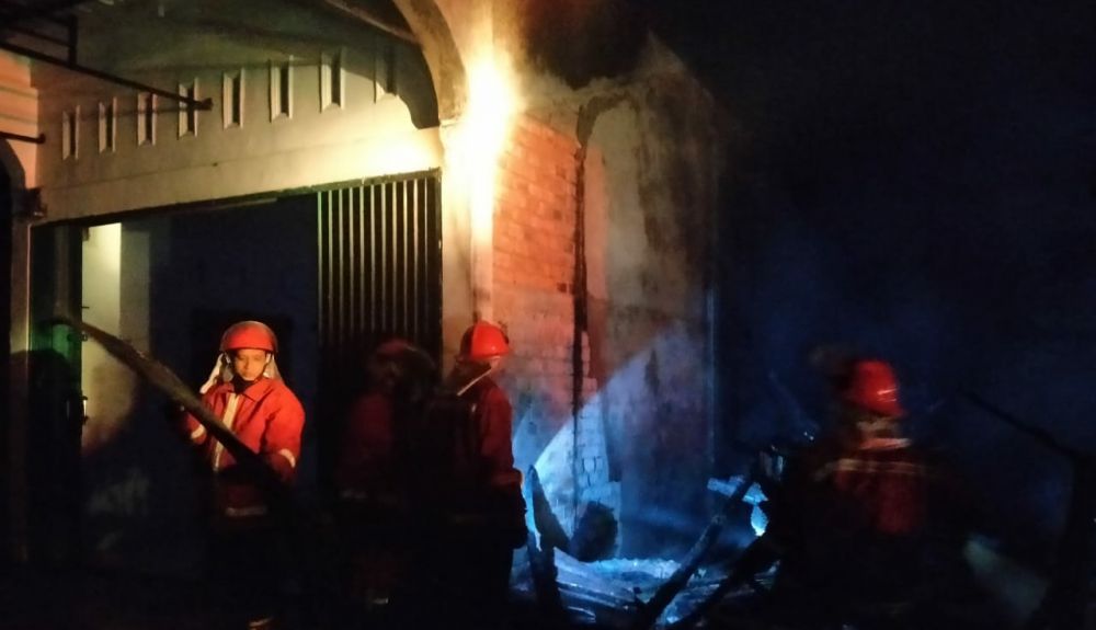 3 Bedeng Serta 1 Rumah di Jambi Timur Hangus Terbakar.