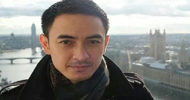 Aktor dan mantan Gubernur Jambi, Zumi Zola.
