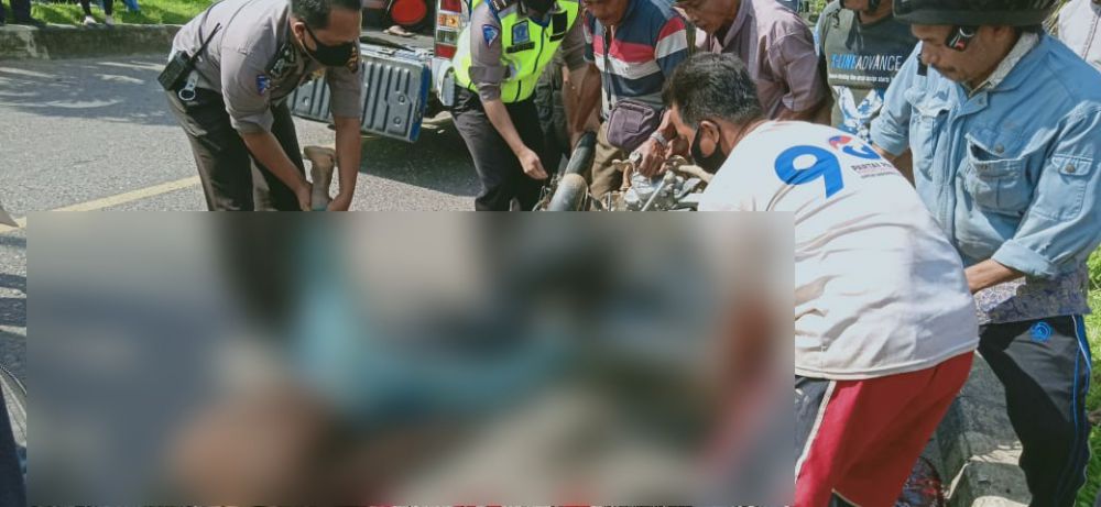 Akibat jatuh dari motor lalu terkena bedil sendiri, Mandri, seorang warga SAD di Merangin meregang nyawa