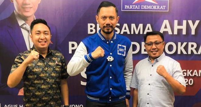 Fikar Azami, AHY & Yos Adrino.