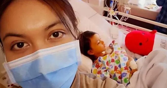 Denada dan Shakira Arum.