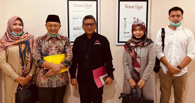 Kejar Dukungan PDIP, CE-Ratu Temui Hasto Kristiyanto