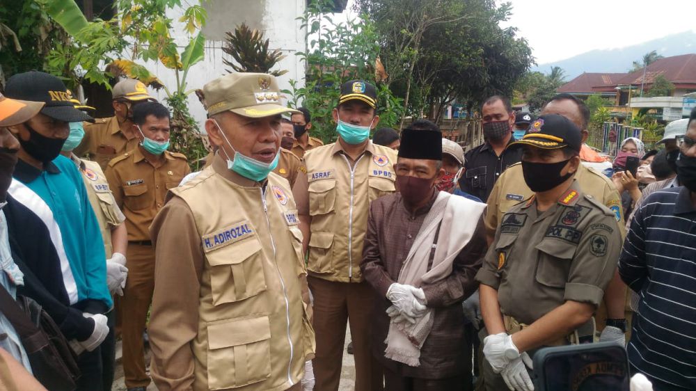 Bupati Bersama Sekda Kunjungi Desa yang Terdapat Kasus Kematian Covid.