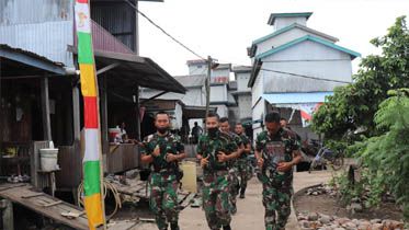 Anggota Satgas TMMD Lari Pagi Bersama Untuk Menjaga Fisik Tetap Prima