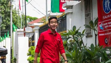 Bakal Calon Wali Kota Solo, Gibran Rakabuming Raka tiba di Kantor DPP PDI-P, Menteng, Jakarta, Senin (10/2). Gibran datang untuk menjalani fit and proper test atau uji kelayakan dan kepatutan sebelum maju menjadi calon Wali kota pada Pilkada Solo 2020. FOTO. FAISAL R. SYAM / FAJAR INDONESIA NETWORK.Bakal Calon Wali Kota Solo, Gibran Rakabuming Raka tiba di Kantor DPP PDI-P, Menteng, Jakarta, Senin (10/2). Gibran datang untuk menjalani fit and proper test atau uji kelayakan dan kepatutan sebelum maju menjadi calon Wali kota pada Pilkada Solo 2020. FOTO. FAISAL R. SYAM / FAJAR INDONESIA NETWORK.