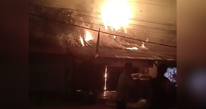 Satu Rumah dan Toko di Tebo Hangus Terbakar.