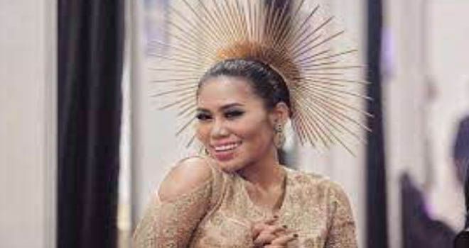 Artis Evi Masamba Ingin Jadi Bupati, Pengamat: Hahaha…