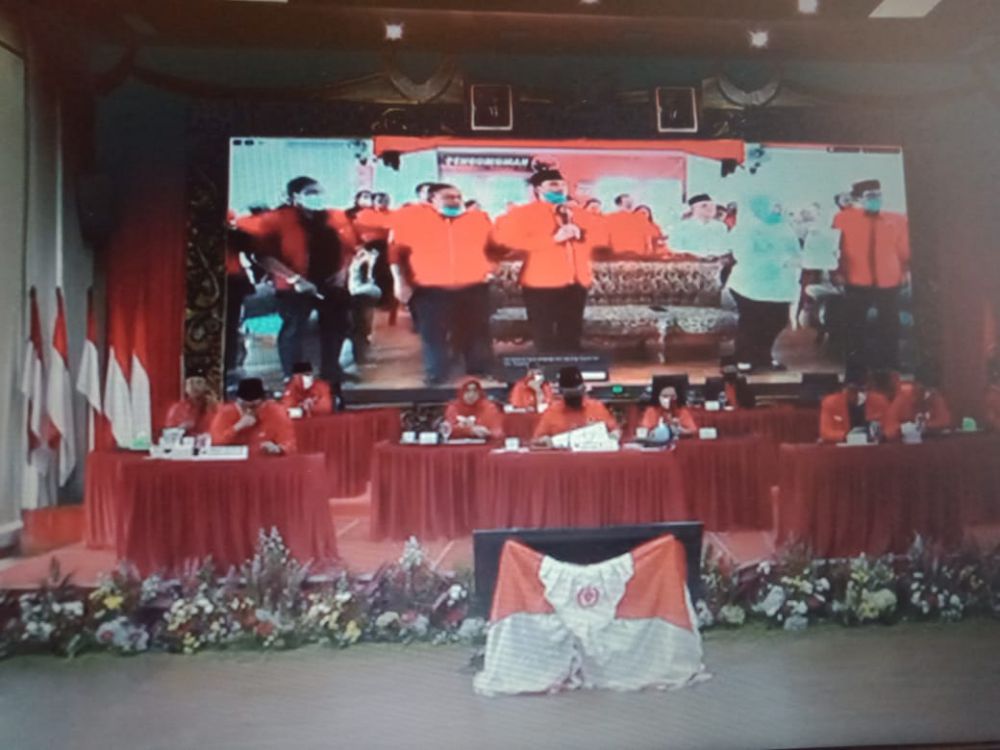 PDIP Resmi Usung Yuninta-Mahdan di Pilkada Batanghari.