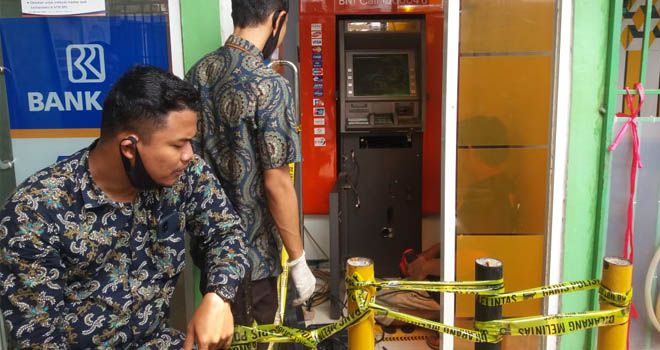 Mesin ATM di Bungo Dibobol Maling