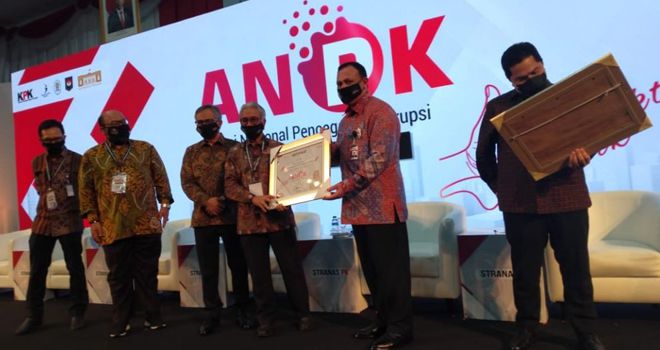 KPK Beri Penghargaan SKK Migas