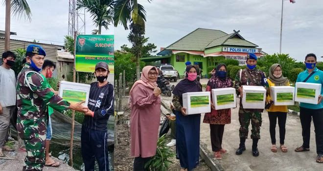 Subdenpom II/2-2 Tanjab Panen Raya Ikan Lele Bersama Masyarakat