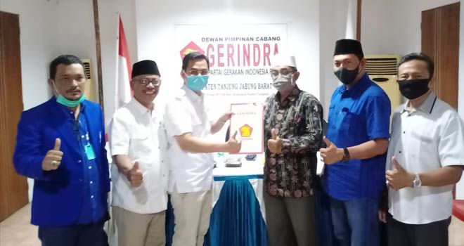 Teng.. DPC Gerindra Tanjabbar Serahkan Dukungan Ke Anwar Sadat dan Hairan