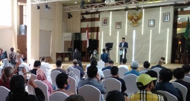 Menahan Tangis Dihadapan Simpatisan, Ini Pernyataan Lengkap Alasan Fasha Mundur dari Kontestasi Pilgub Jambi