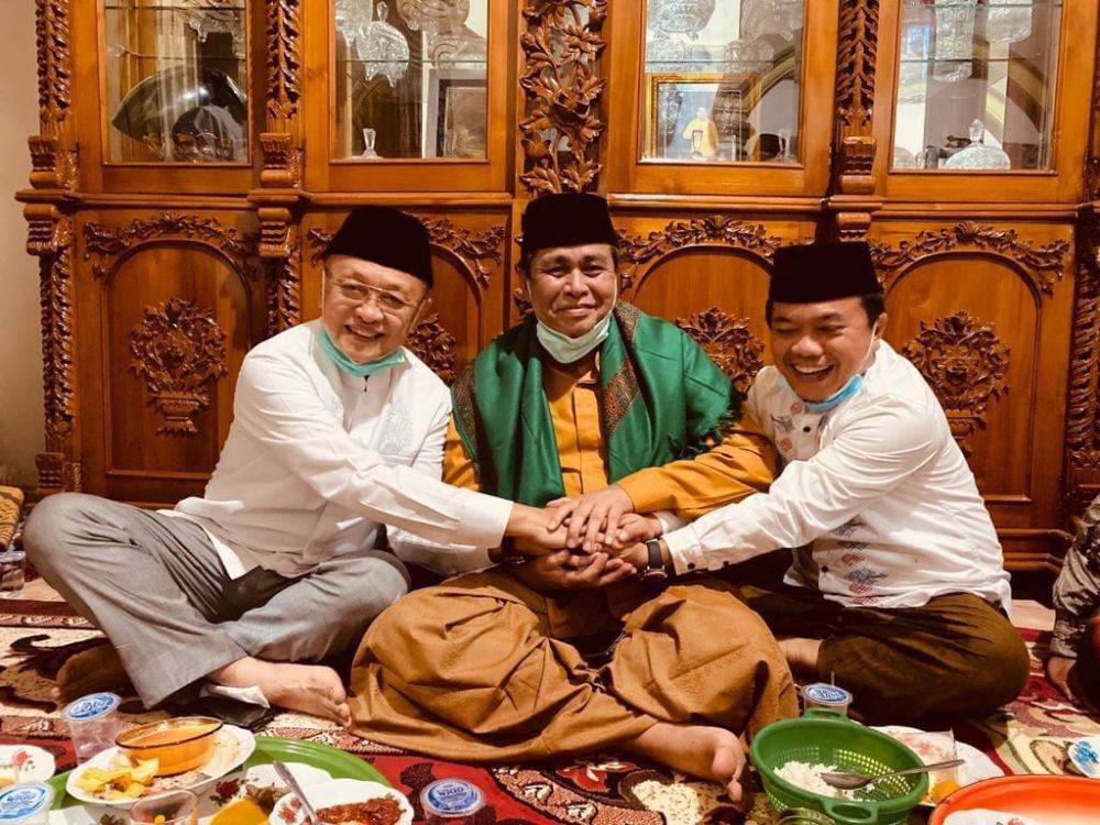 HBA Jabat Erat Tangan CE dan Al Haris