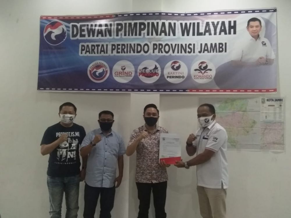 Pasangan Fikar Azami-Yos Adrino menerima rekomedasi dukungan dari sekretaris DPW Perindo Provinsi Jambi, Eko Harwanto.