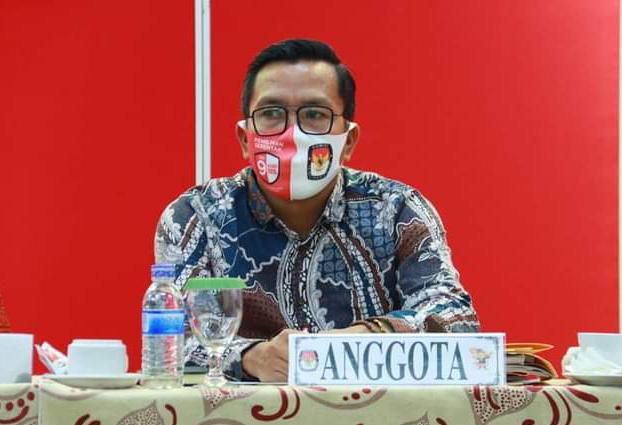 Komisioner KPU Provinsi Jambi Apnizal