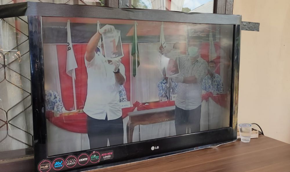 Tahapan pencabutan nomor urut telah usai dilaksanakan. Kedua pasangan calon (paslon) Bupati dan Wakil Bupati Tanjung Jabung Timur (Tanjabtim).